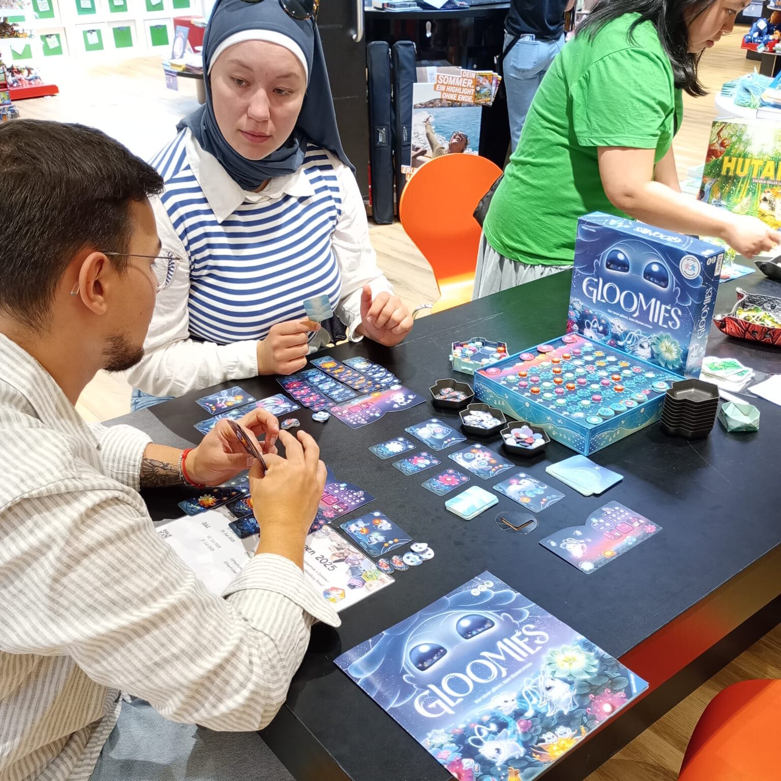 wESEL spielt in der Mayerschen Buchhandlung - Gloomies spielen