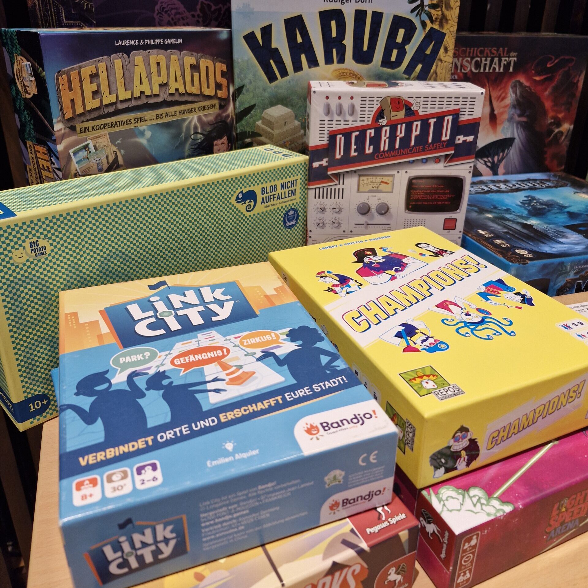 Spieleabend in der VHS - Spieleauswahl von wESEL spielt